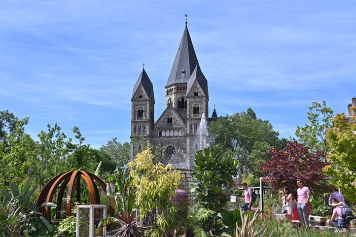 Jardin d'été de la place de la Comédie