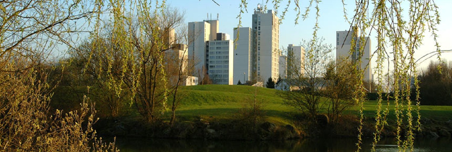 La ville des Ulis a été créée le 17 février 1977 pour faire face au développement démographique, industriel et scientifique de la Vallée de Chevreuse. © 2013 Mairie des Ulis