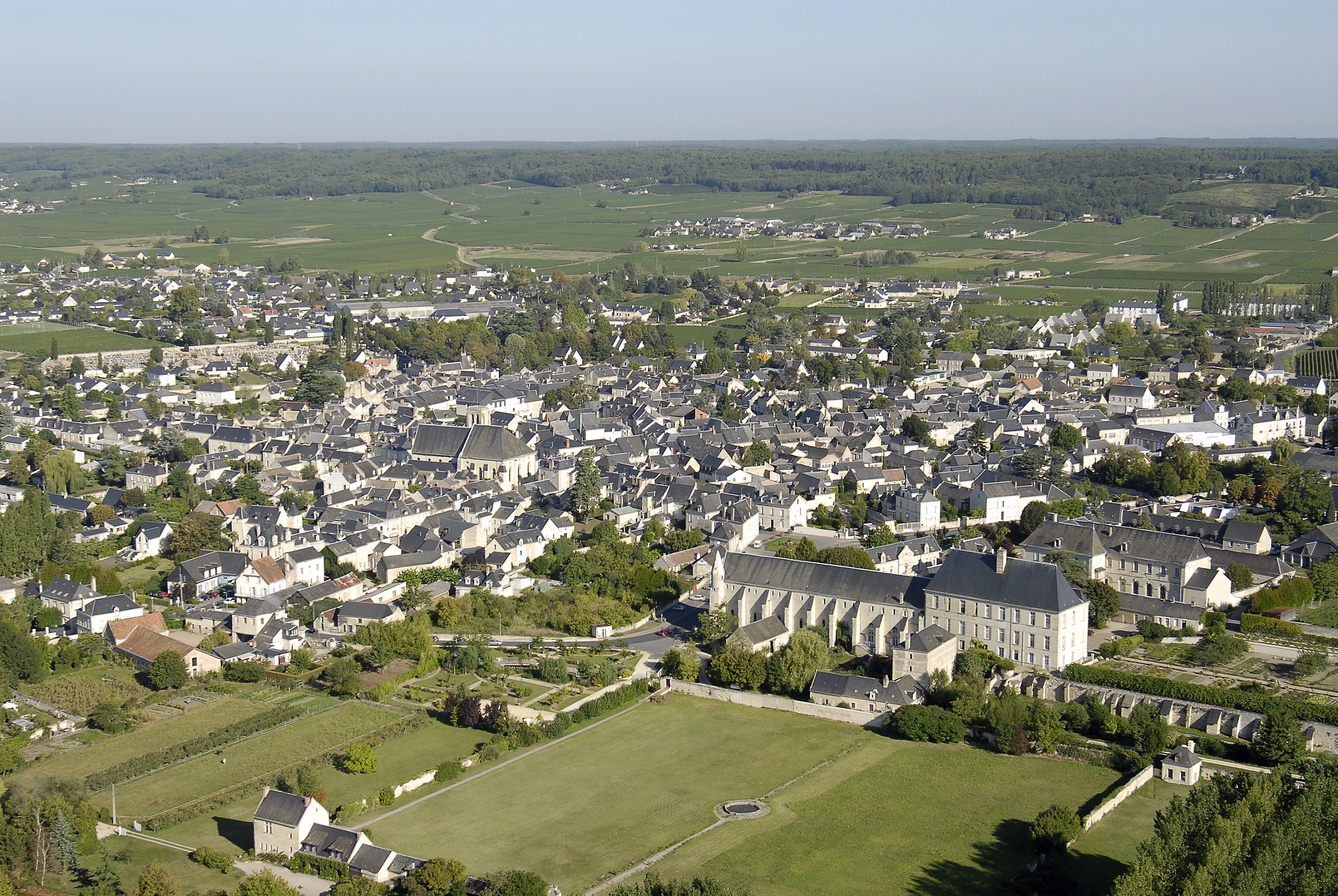 Vue aérienne de Bourgueil