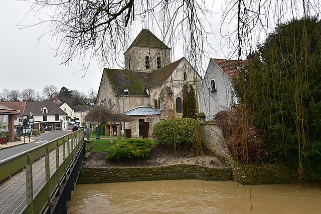 Église Saint-Cyr-et-Sainte-Julitte de Saint-Cyr-sur-Morin