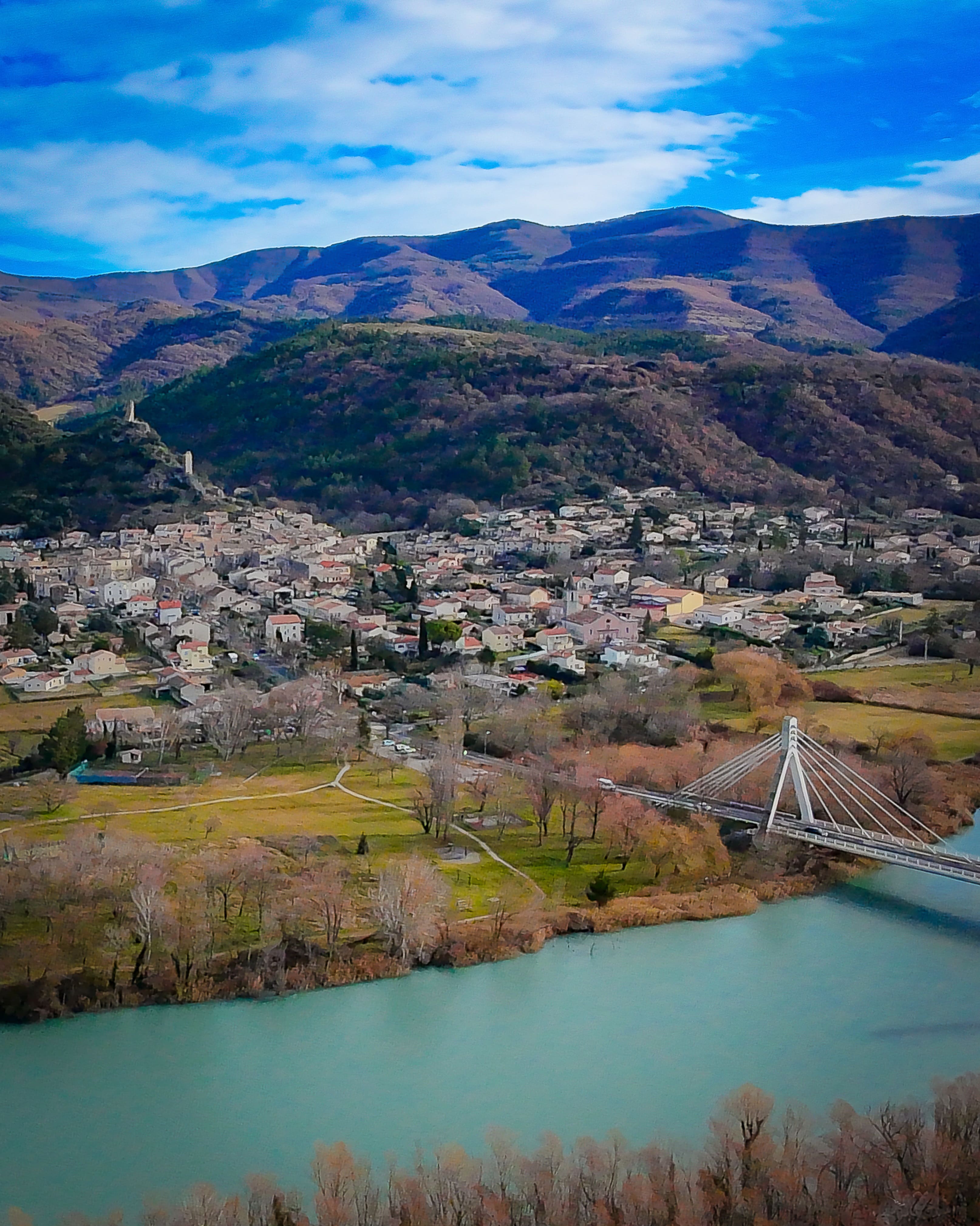 Vue sur le village de Vollone